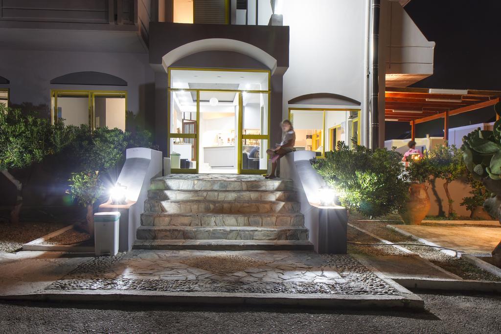 Nereides Hotel Kolimvarion Bagian luar foto