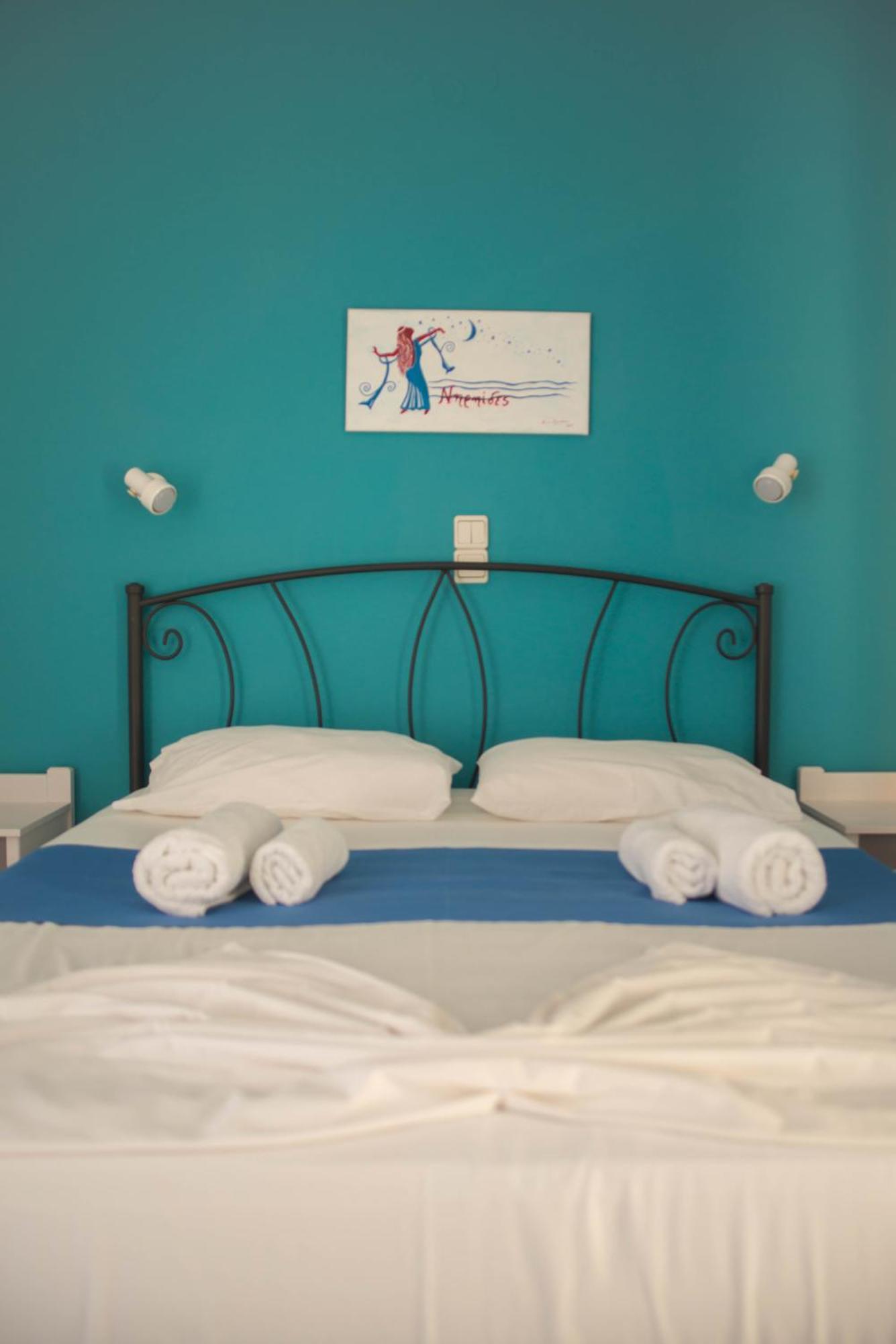 Nereides Hotel Kolimvarion Bagian luar foto