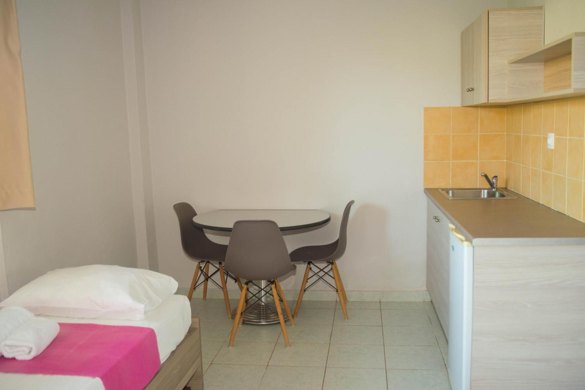 Nereides Hotel Kolimvarion Bagian luar foto