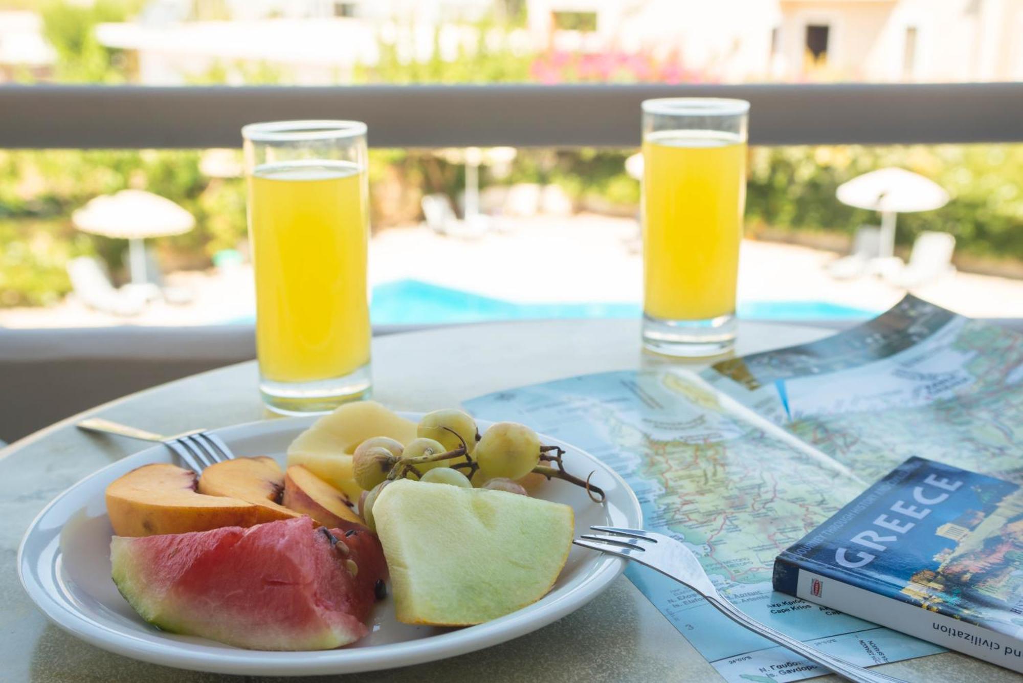 Nereides Hotel Kolimvarion Bagian luar foto