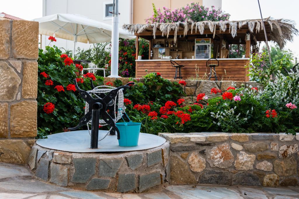 Nereides Hotel Kolimvarion Bagian luar foto